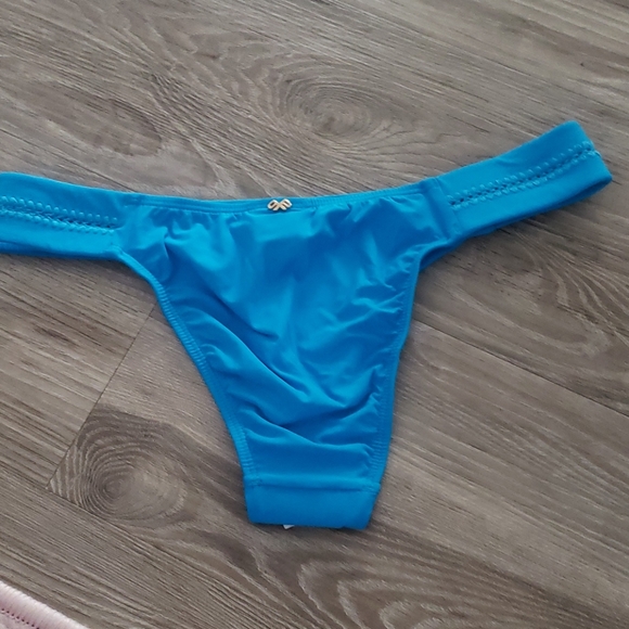 PilyQ Stitched Tab Teeny Bottom in Tropics - Picture 6 of 7